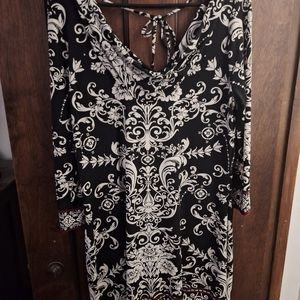 Womens White House Black Market Mid Length Dress Size Large Like New